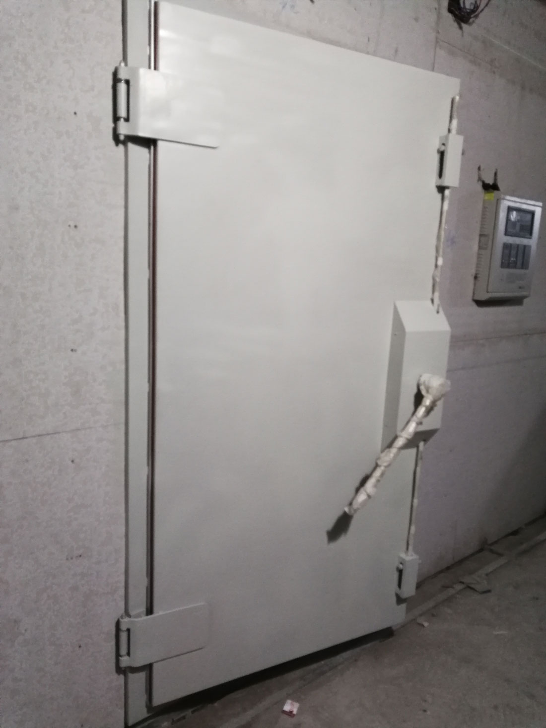 銅板直貼式屏蔽室-有效防止信號干擾-達(dá)到高屏蔽效能